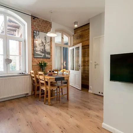 Sopocki Ogrod アパート *